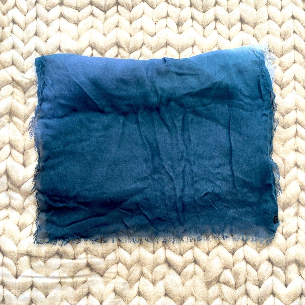 Light Rudsak scarf
